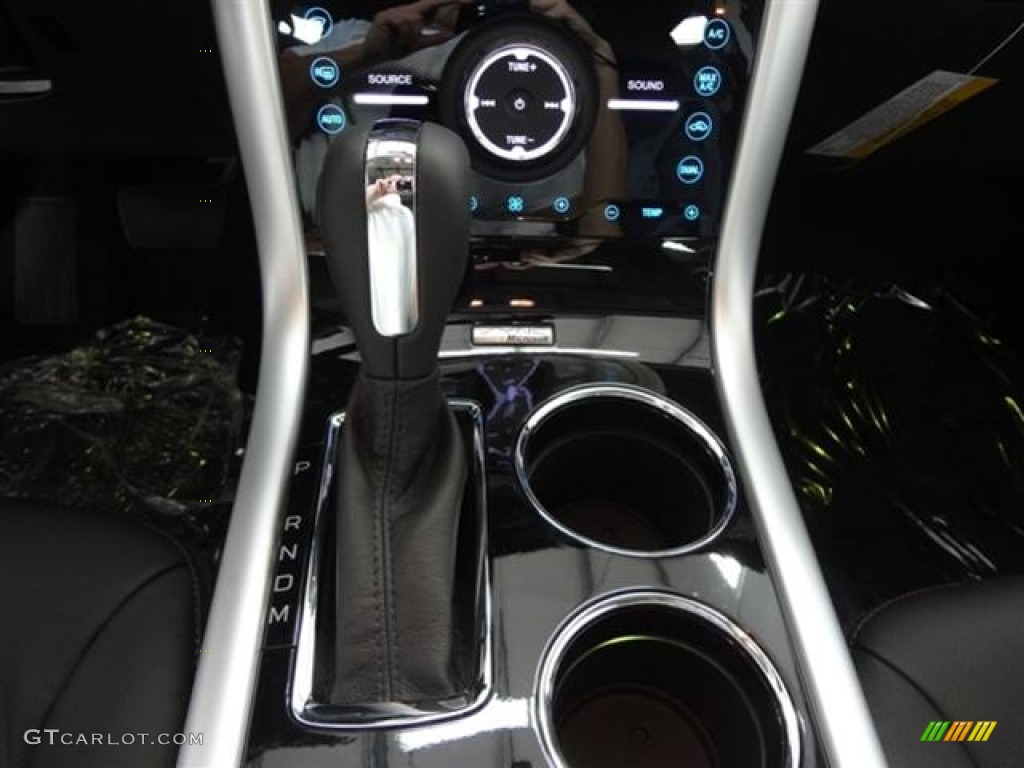 2012 Edge Limited - White Platinum Metallic Tri-Coat / Charcoal Black photo #15