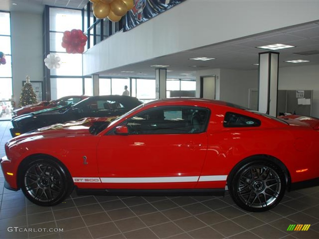 2012 Mustang Shelby GT500 SVT Performance Package Coupe - Race Red / Charcoal Black/White photo #6