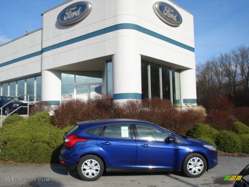 2012 Focus SE 5-Door - Blue Candy Metallic / Charcoal Black photo #1