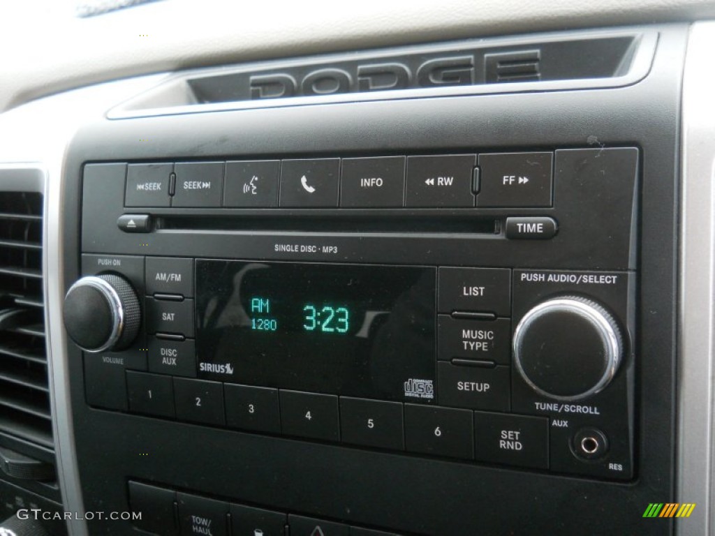 2011 Ram 1500 SLT Quad Cab 4x4 - Bright Silver Metallic / Dark Slate Gray/Medium Graystone photo #5
