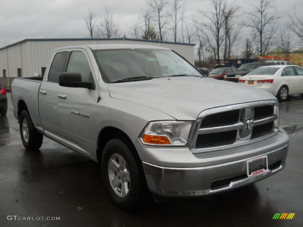 2011 Ram 1500 SLT Quad Cab 4x4 - Bright Silver Metallic / Dark Slate Gray/Medium Graystone photo #15