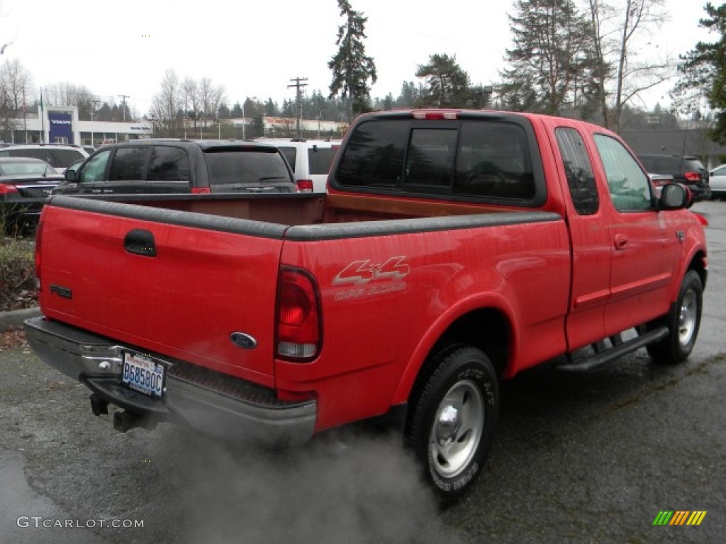 2000 F150 XLT Extended Cab 4x4 - Bright Red / Medium Graphite photo #5