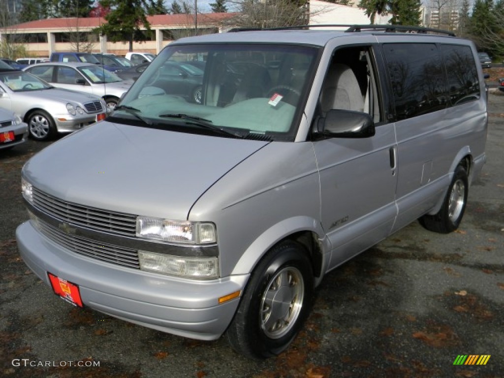 Silver Mist Metallic 1997 Chevrolet Astro Passenger Van Exterior Photo #58272185