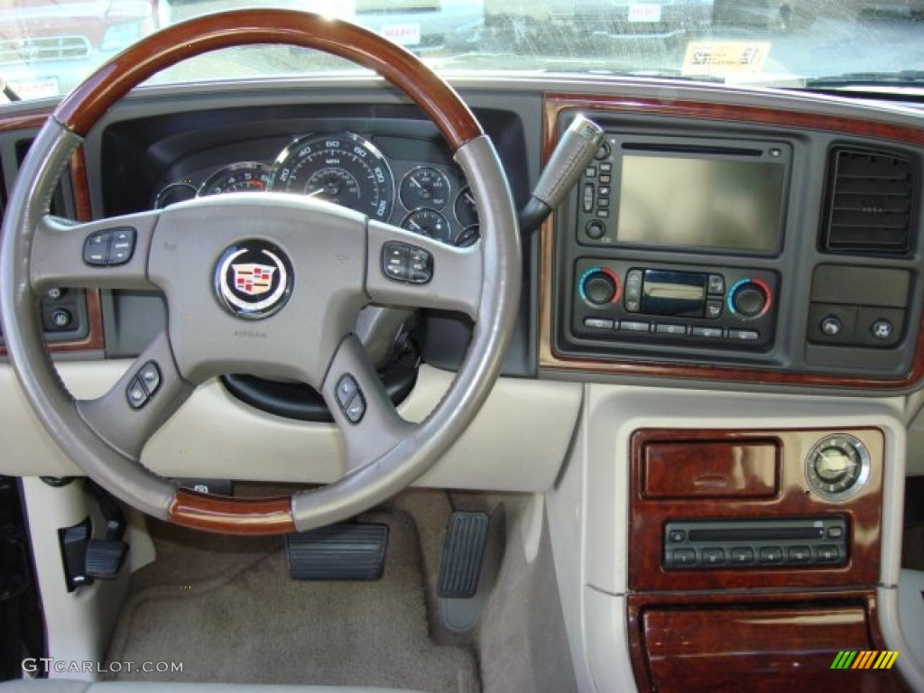 2005 Cadillac Escalade Standard Escalade Model Shale Dashboard Photo #58274858