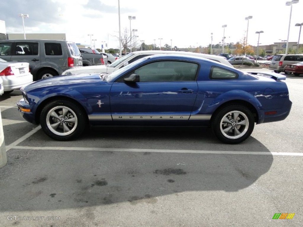 2006 Mustang V6 Premium Coupe - Vista Blue Metallic / Dark Charcoal photo #30