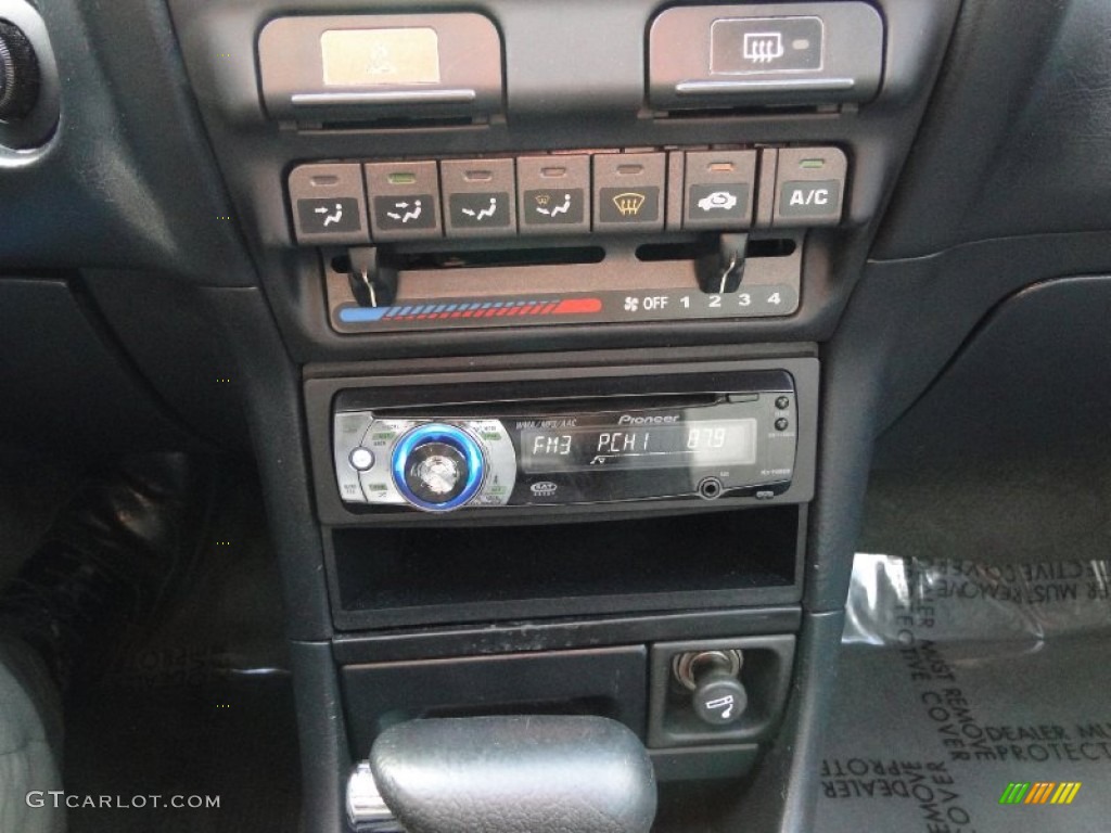 2000 Acura Integra GS Coupe Controls Photo #58276346