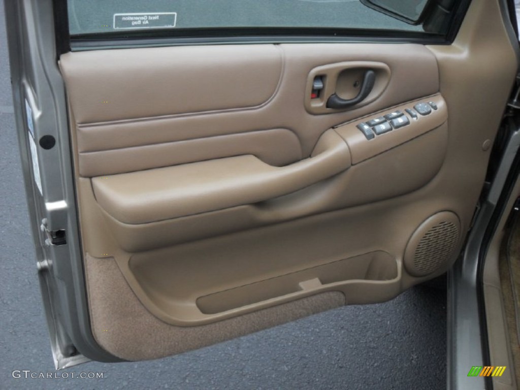 1999 Chevrolet Blazer LT 4x4 Beige Door Panel Photo #58280117