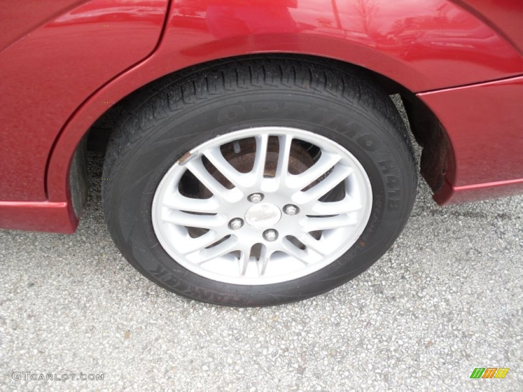 2002 Focus SE Wagon - Sangria Red Metallic / Medium Parchment photo #18