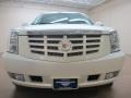 White Diamond - Escalade AWD Photo No. 3