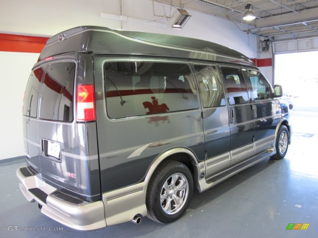 2004 Savana Van 1500 Passenger Conversion - Carbon Metallic / Medium Pewter photo #4