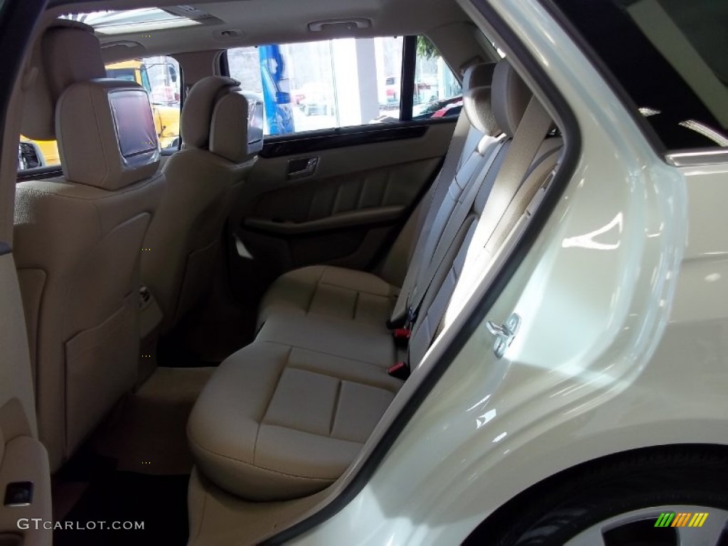 2011 E 350 4Matic Wagon - Arctic White / Almond/Mocha photo #9