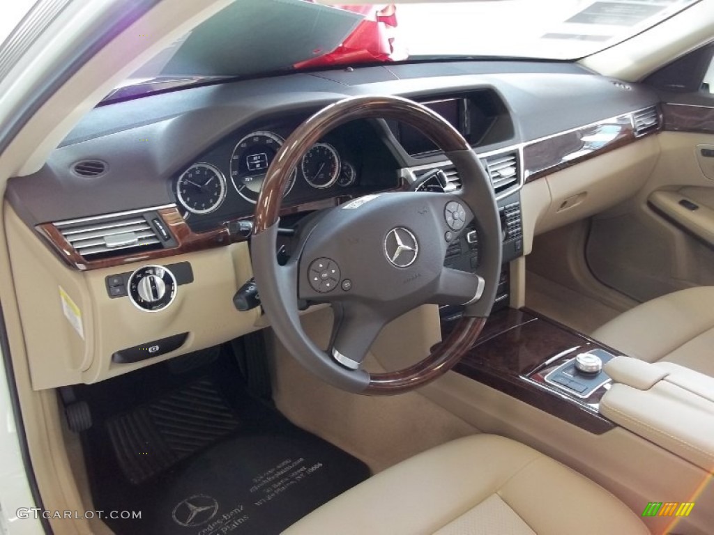 2011 E 350 4Matic Wagon - Arctic White / Almond/Mocha photo #16