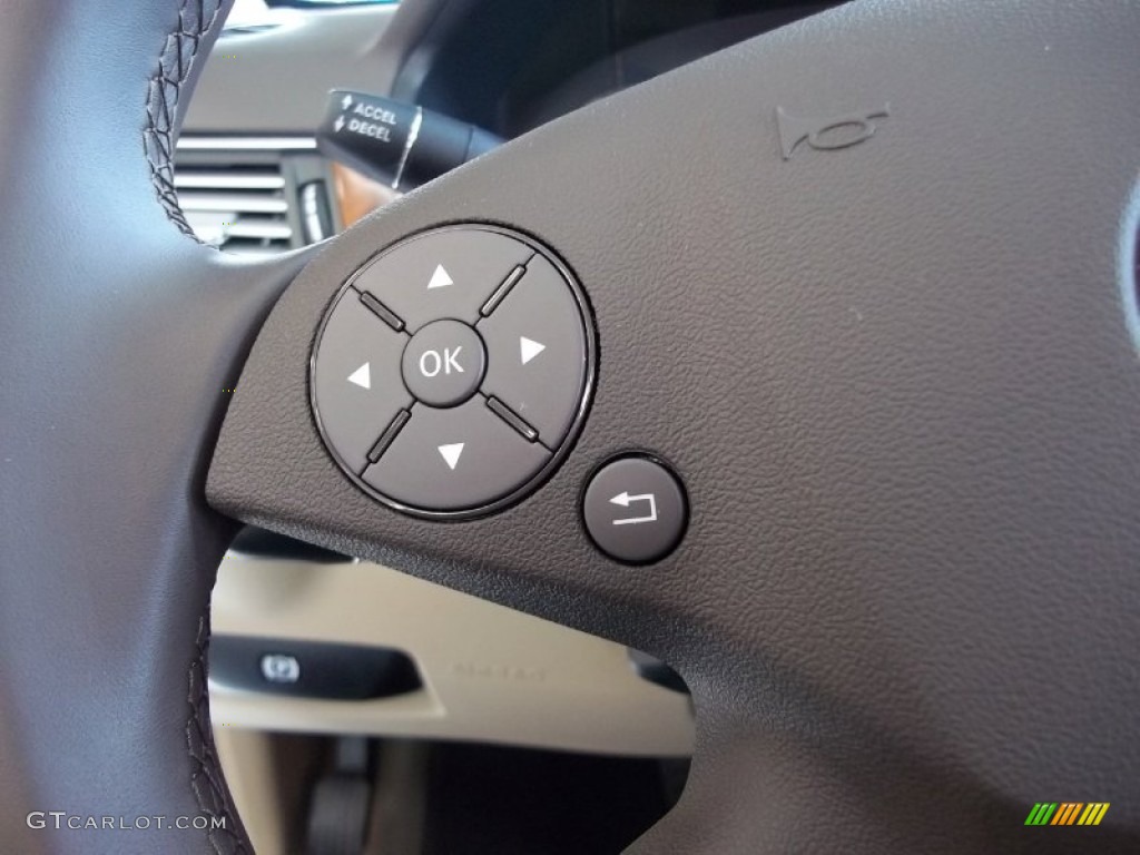 2011 E 350 4Matic Wagon - Arctic White / Almond/Mocha photo #17