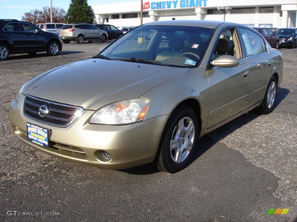 2002 Altima 2.5 S - Velvet Beige / Blond Beige photo #1