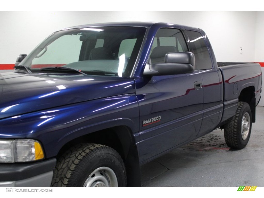 2001 Ram 2500 ST Quad Cab - Patriot Blue Pearl / Mist Gray photo #12