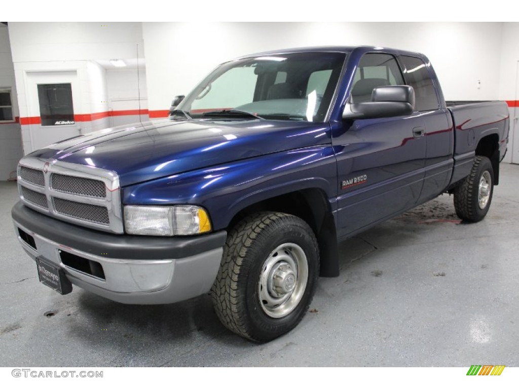 2001 Ram 2500 ST Quad Cab - Patriot Blue Pearl / Mist Gray photo #14