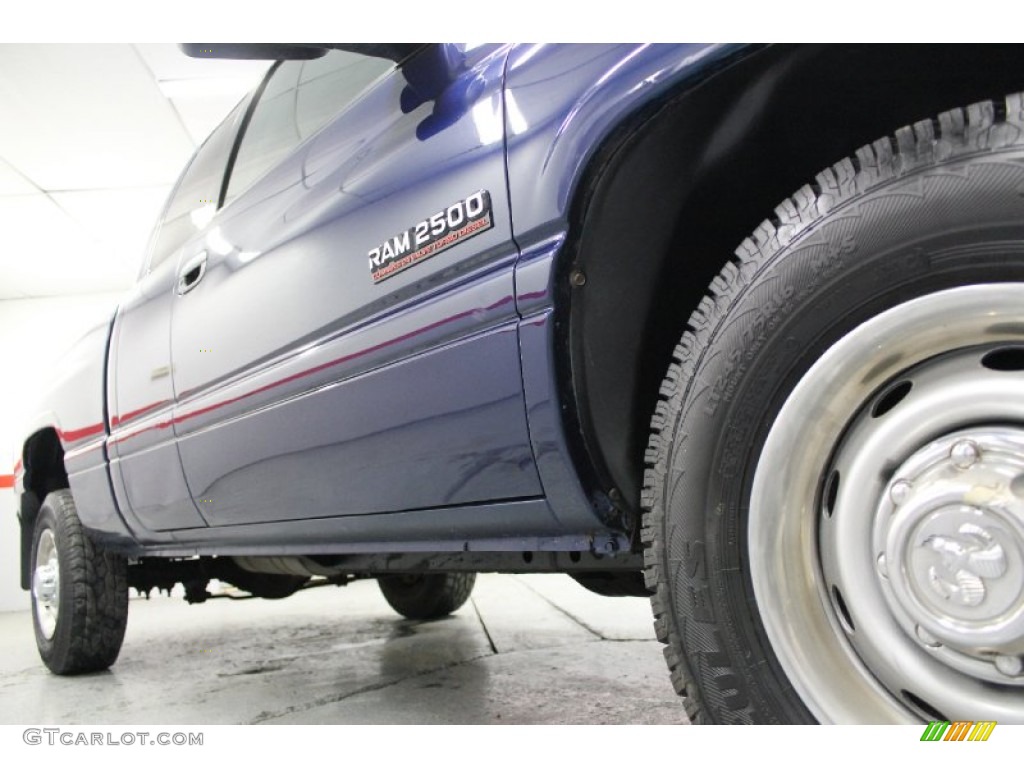 2001 Ram 2500 ST Quad Cab - Patriot Blue Pearl / Mist Gray photo #36