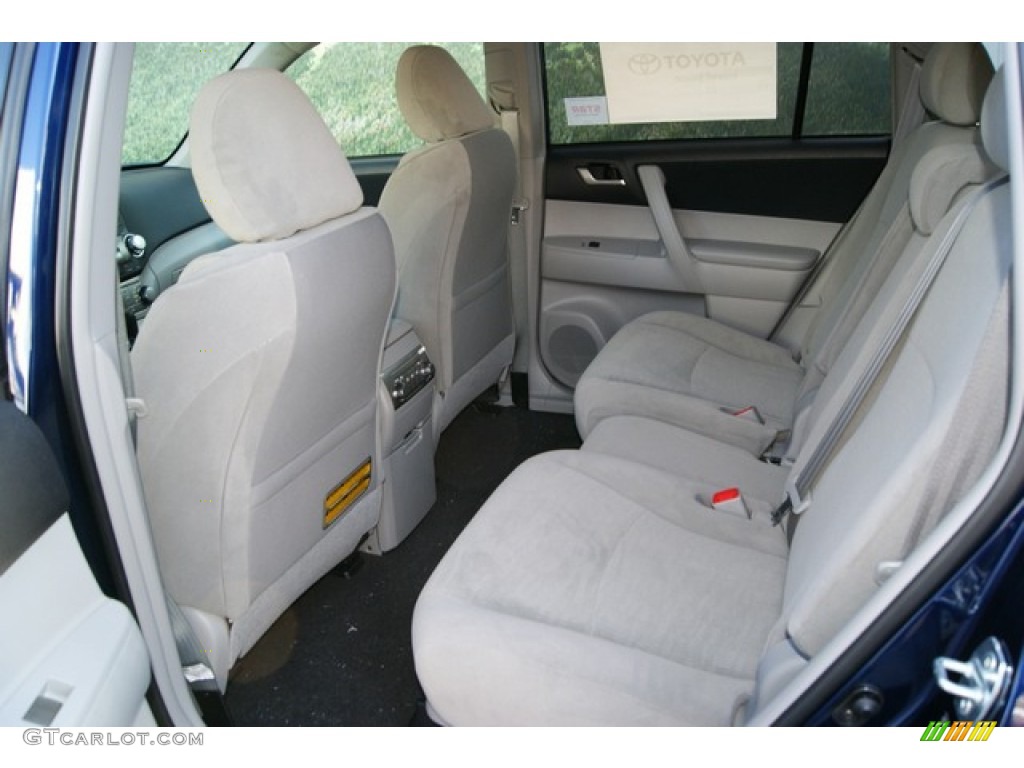 Ash Interior 2012 Toyota Highlander V6 4WD Photo #58292059