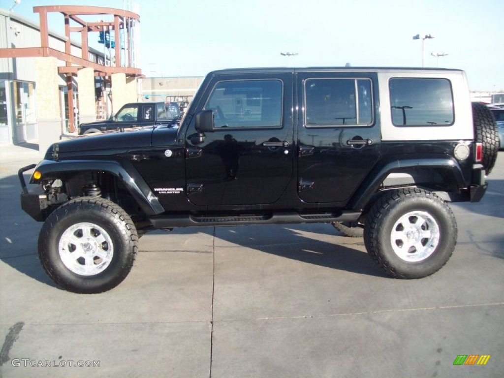 2010 Jeep Wrangler Unlimited Sahara 4x4 Custom Wheels Photo #58292087