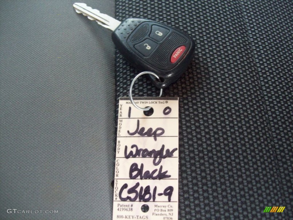 2010 Jeep Wrangler Unlimited Sahara 4x4 Keys Photo #58292286