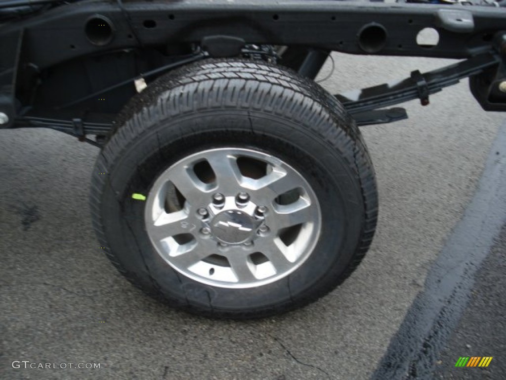 2011 Chevrolet Silverado 2500HD LTZ Crew Cab 4x4 Chassis Wheel Photos