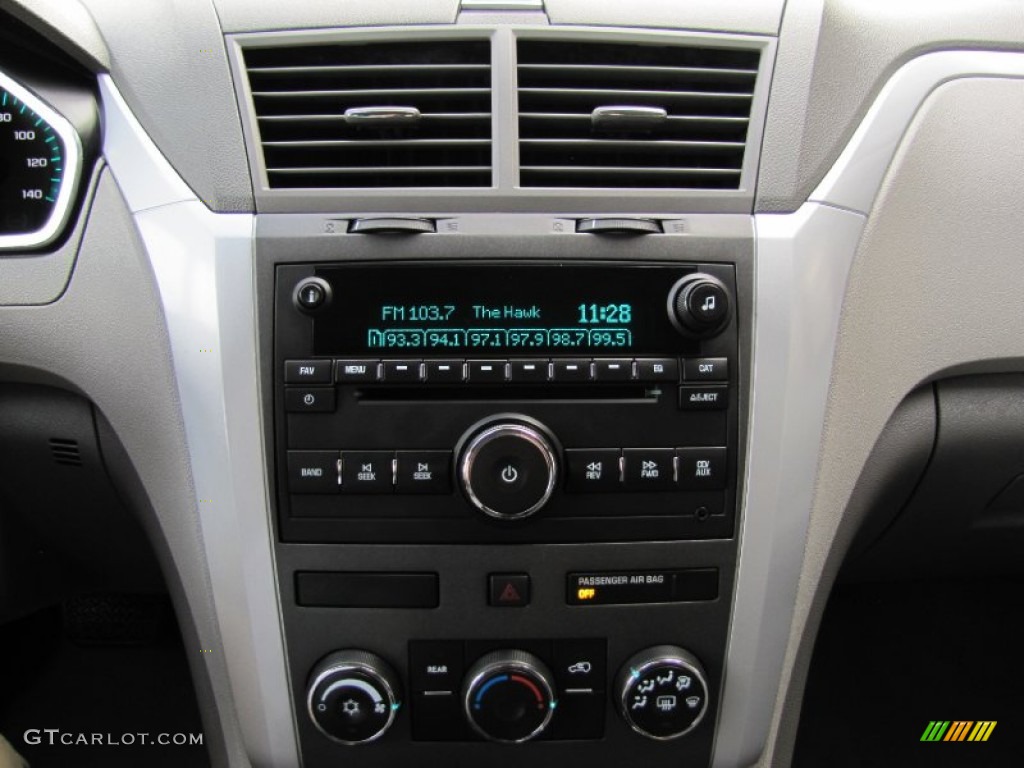 2010 Chevrolet Traverse LS AWD Audio System Photo #58293743