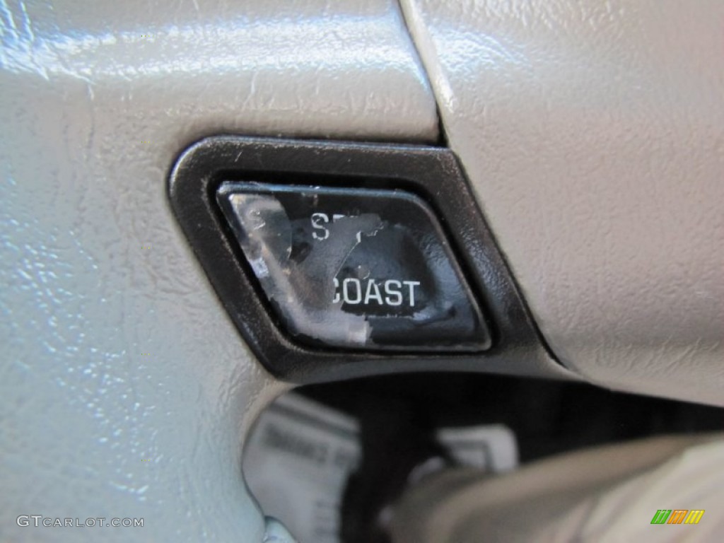 2004 Impala LS - White / Medium Gray photo #12