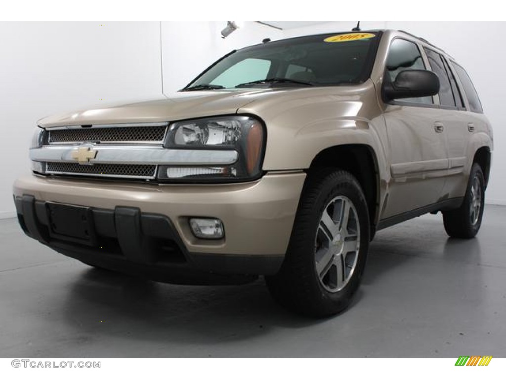 2005 TrailBlazer LT 4x4 - Sandstone Metallic / Light Cashmere/Ebony photo #1