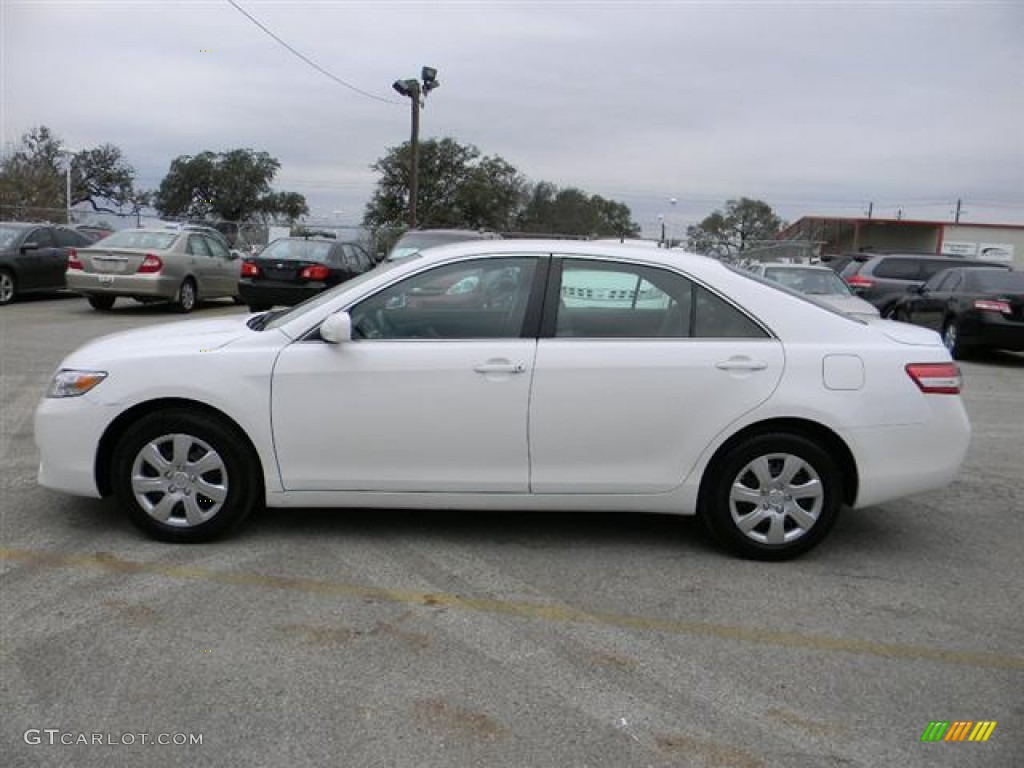 Super White 2011 Toyota Camry LE Exterior Photo #58300331