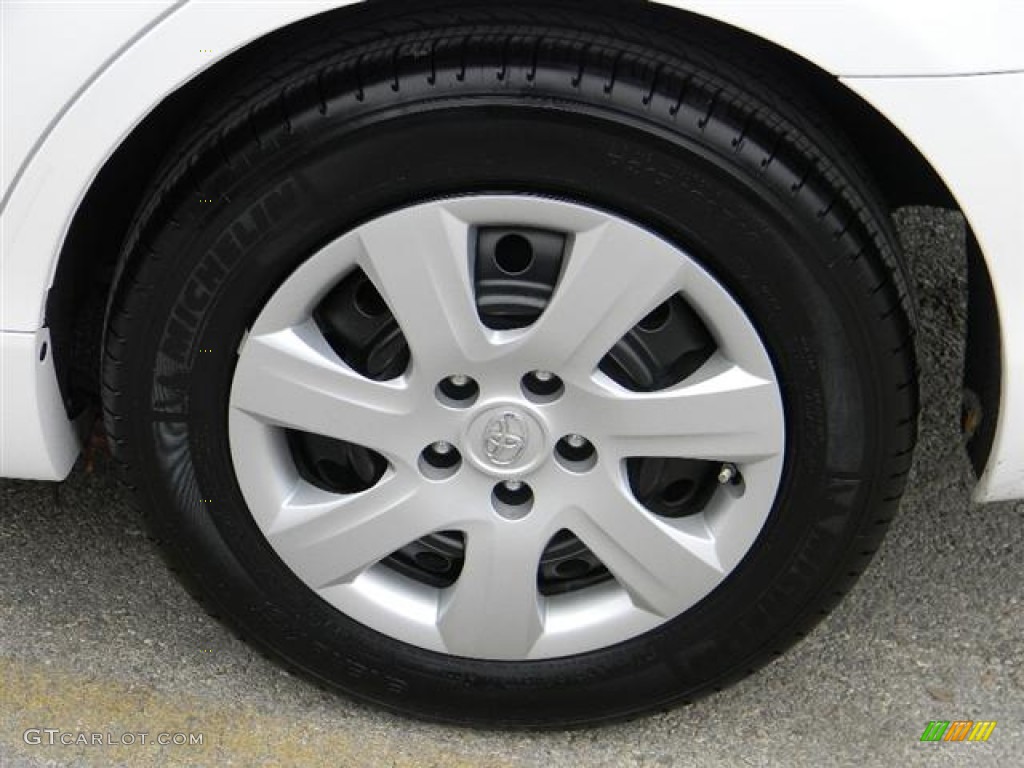 2011 Toyota Camry LE Wheel Photo #58300493