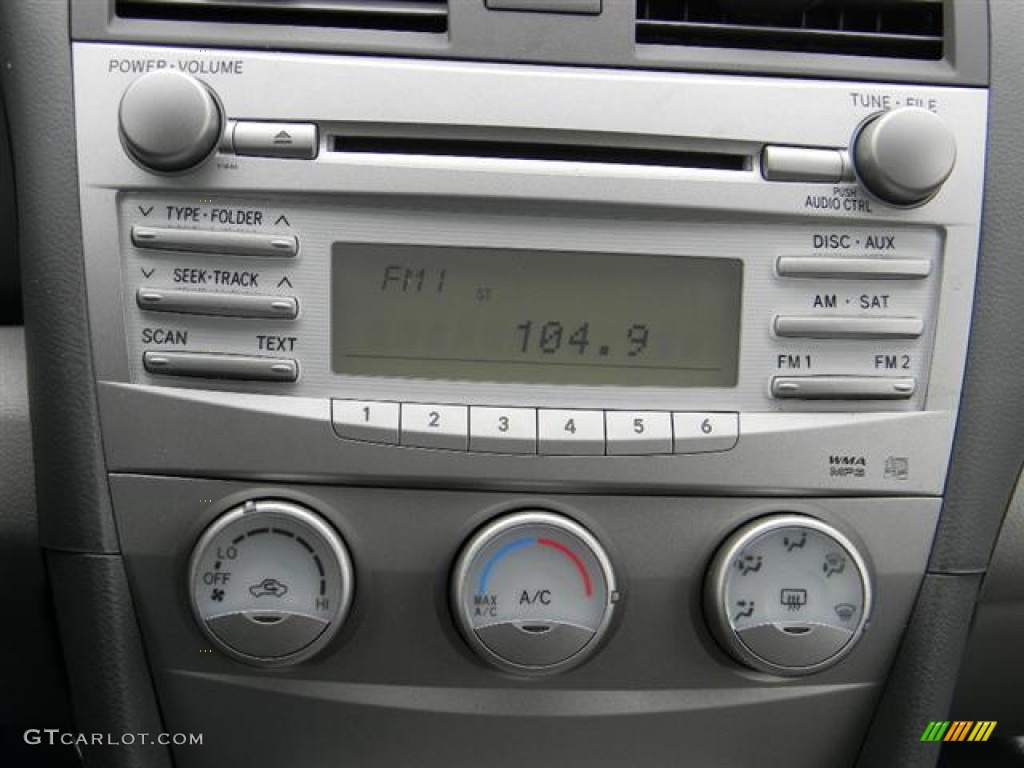 2011 Toyota Camry LE Controls Photo #58300550