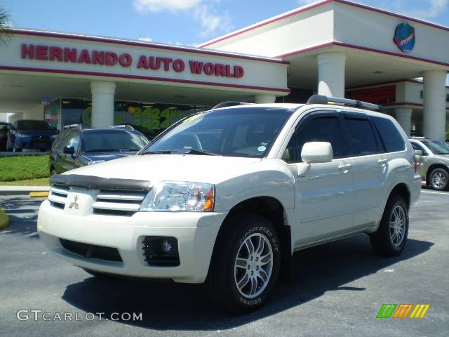 2004 Endeavor Limited - Dover White Pearl / Sandblast Beige photo #1