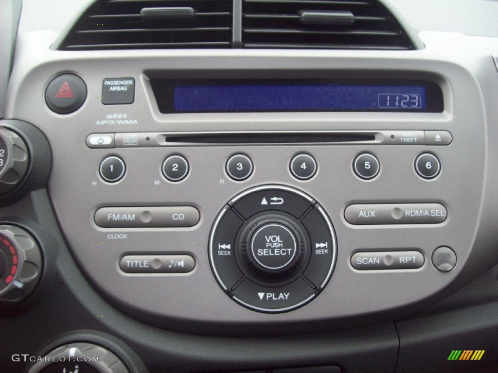2010 Honda Fit Sport Controls Photo #58303403