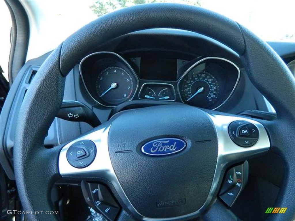 2012 Focus SE Sedan - Sterling Grey Metallic / Charcoal Black photo #14