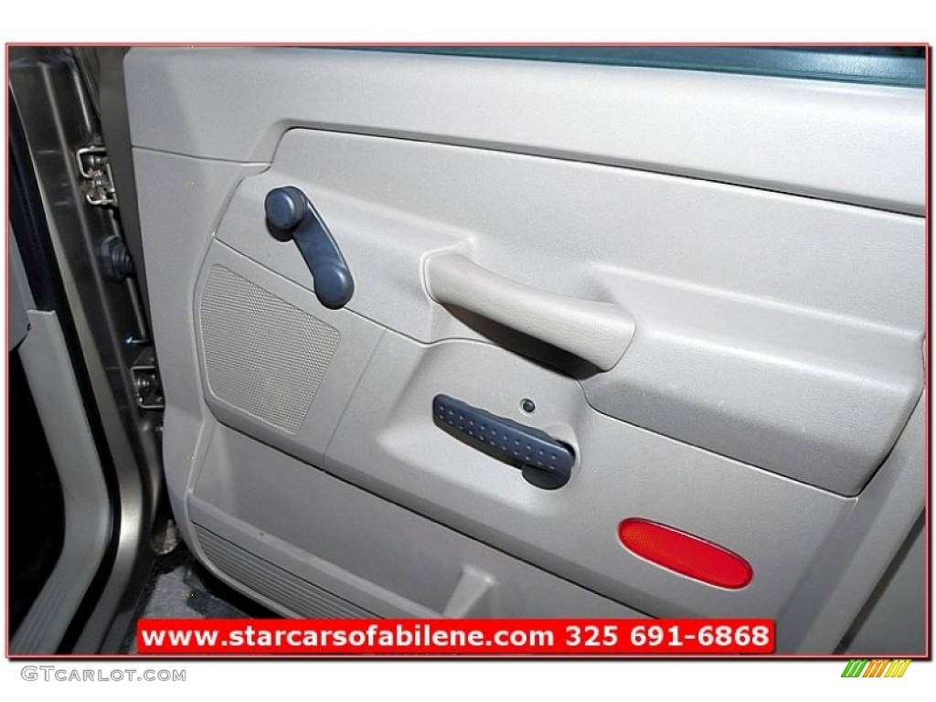 2008 Ram 1500 SXT Regular Cab - Light Khaki Metallic / Khaki photo #18