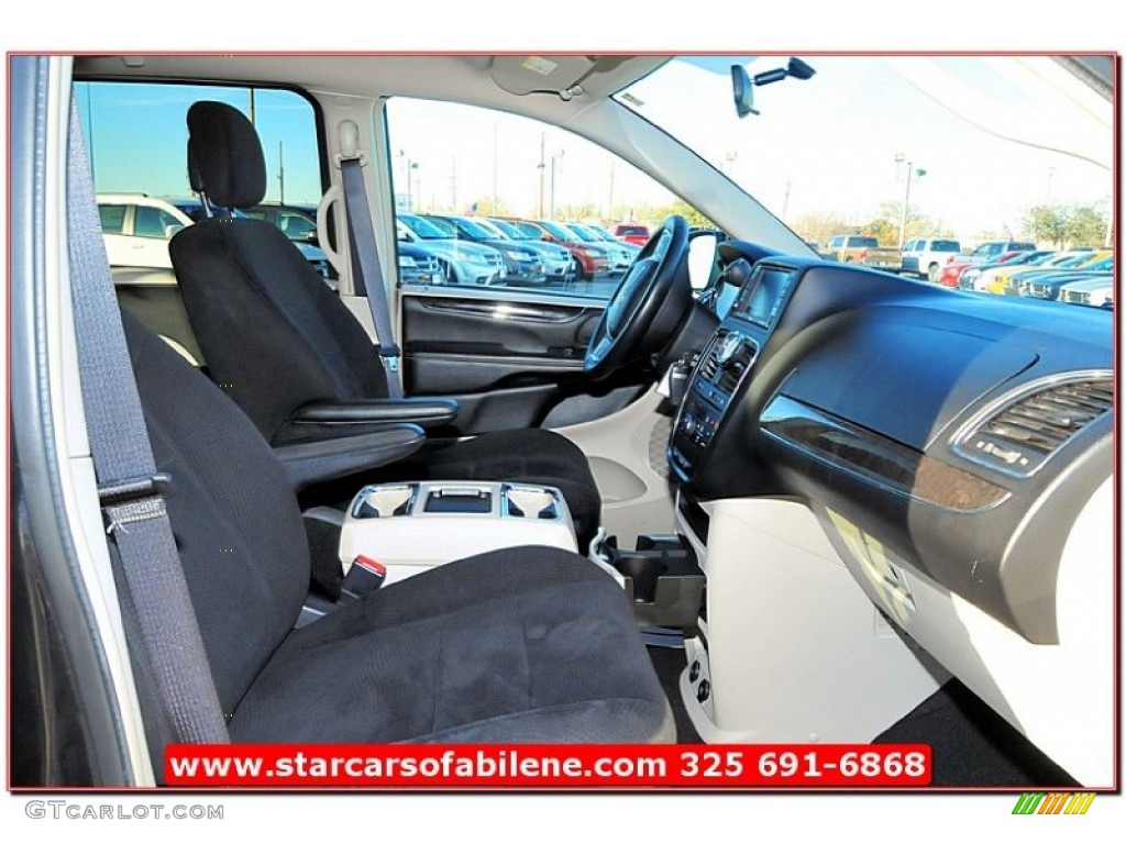 2011 Town & Country Touring - Dark Charcoal Pearl / Black/Light Graystone photo #22