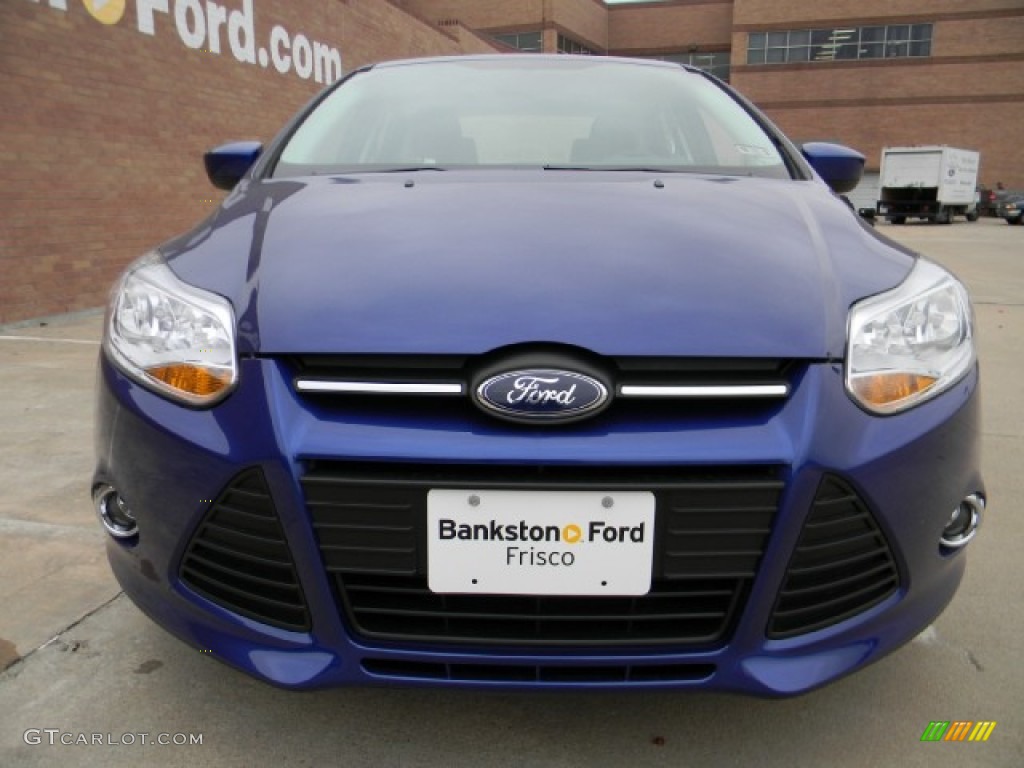 2012 Focus SE Sedan - Sonic Blue Metallic / Stone photo #2