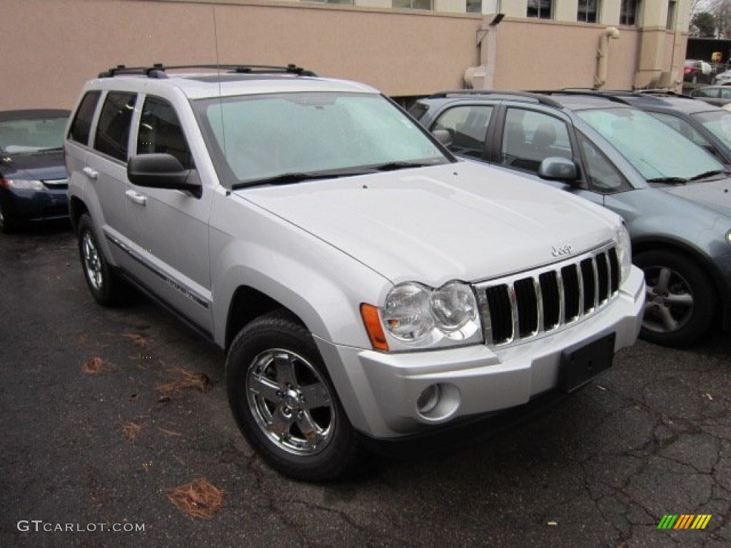 2007 Grand Cherokee Limited 4x4 - Bright Silver Metallic / Medium Slate Gray photo #1