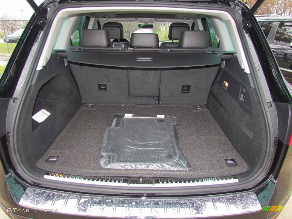 2011 Volkswagen Touareg TDI Executive 4XMotion Trunk Photo #58315944