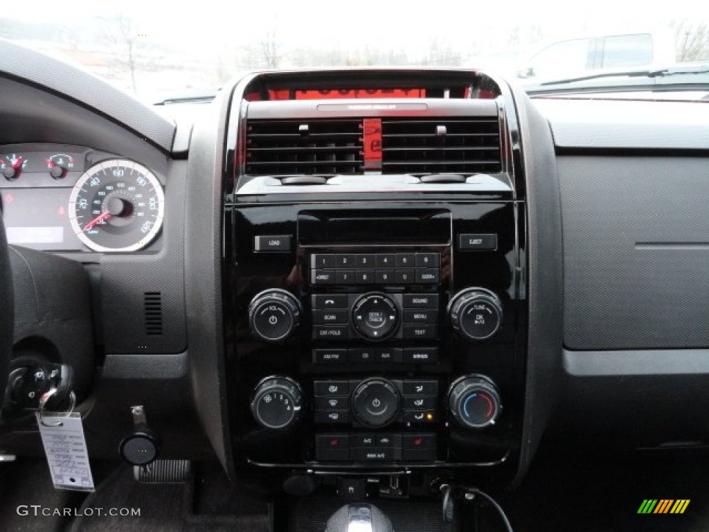 2010 Ford Escape Limited 4WD Controls Photos
