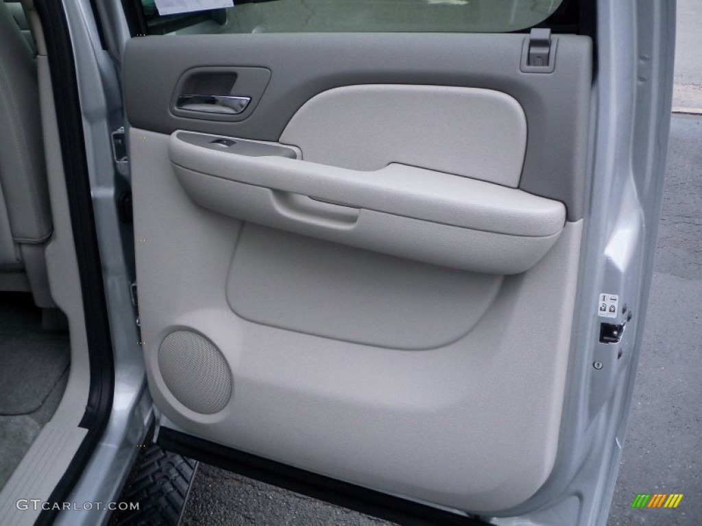 2012 Chevrolet Suburban Z71 4x4 Light Titanium/Dark Titanium Door Panel Photo #58331512
