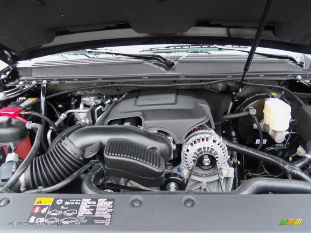 2012 Chevrolet Suburban Z71 4x4 Engine Photos