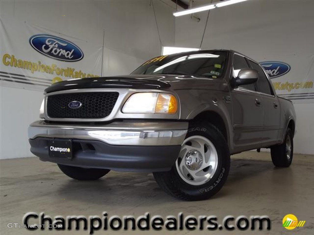 2001 F150 Lariat SuperCrew - Arizona Beige Metallic / Tan photo #1