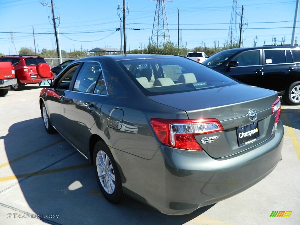 2012 Camry LE - Cypress Green Pearl / Ivory photo #7