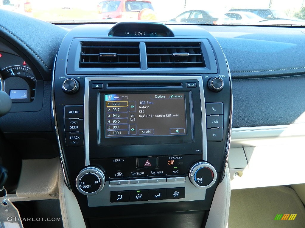 2012 Camry LE - Cypress Green Pearl / Ivory photo #14