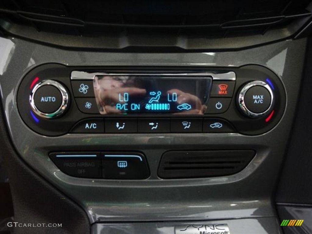 2012 Ford Focus Titanium Sedan Controls Photo #58336902