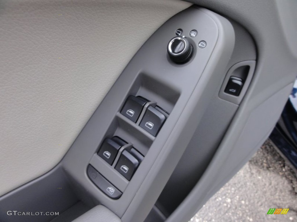 2009 Audi A4 2.0T Premium quattro Sedan Controls Photo #58337781