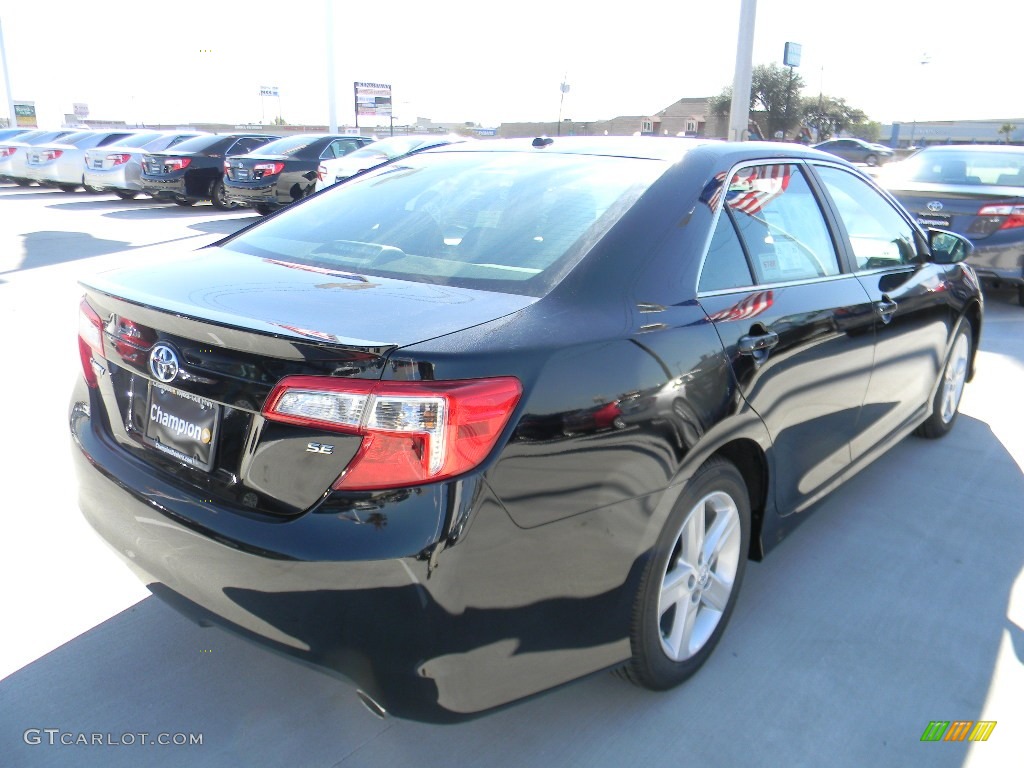 2012 Camry SE - Attitude Black Metallic / Black photo #5