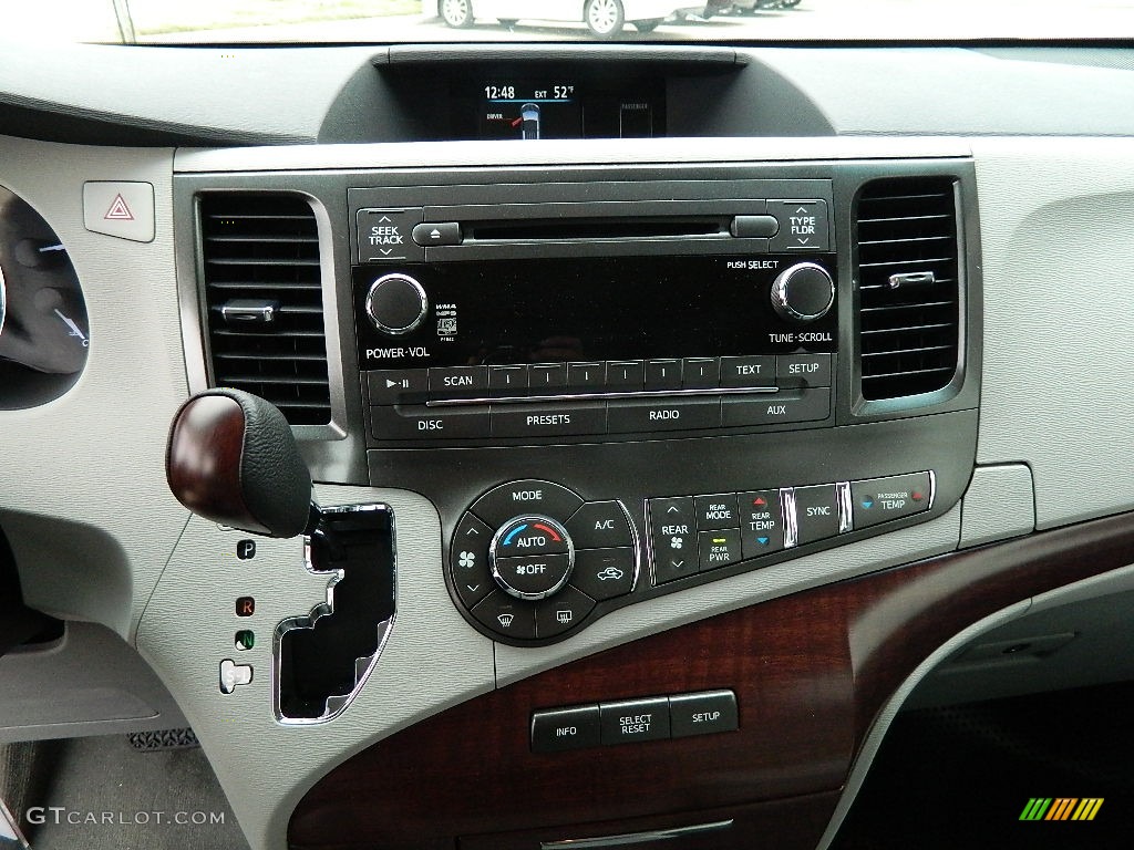 2012 Sienna XLE - Super White / Light Gray photo #14