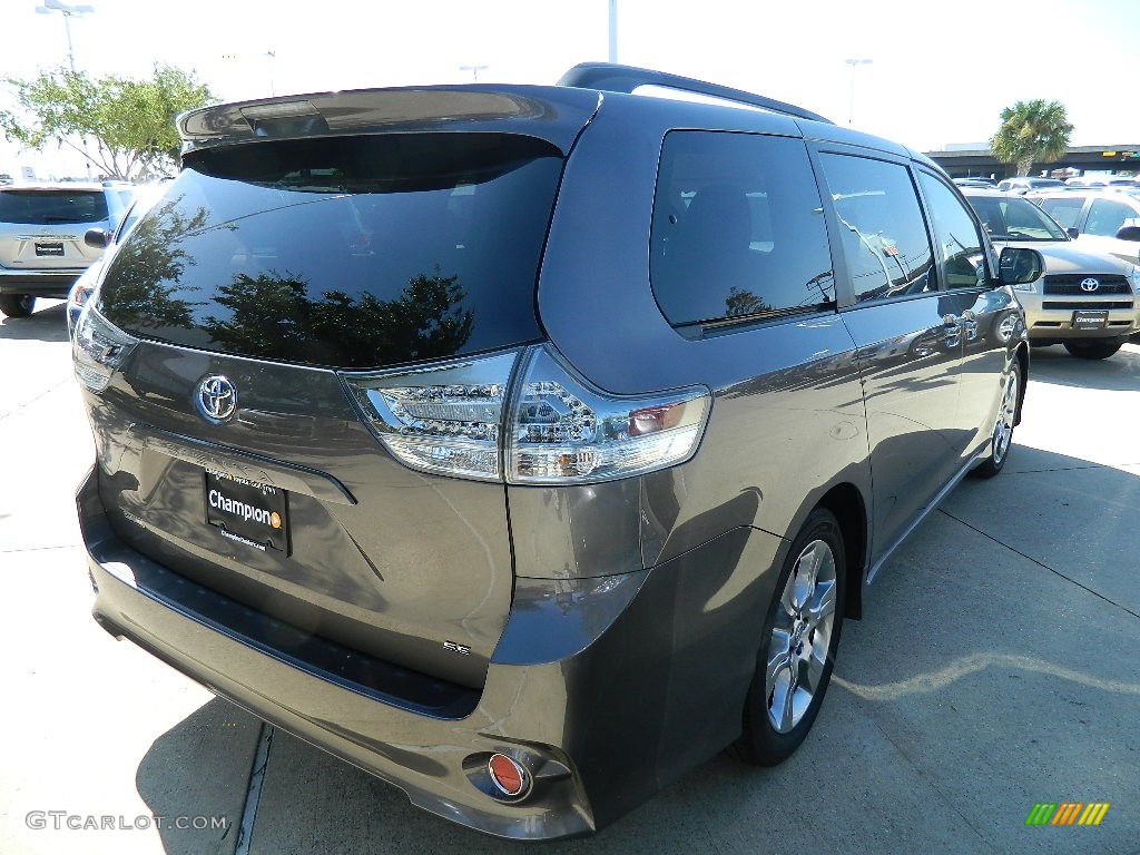 2012 Sienna SE - Predawn Gray Mica / Dark Charcoal photo #5